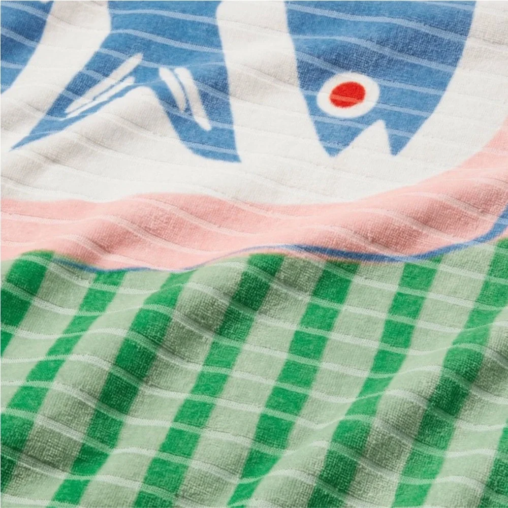 ROOM ESSENTIALS NWT sardines back towel -72x36